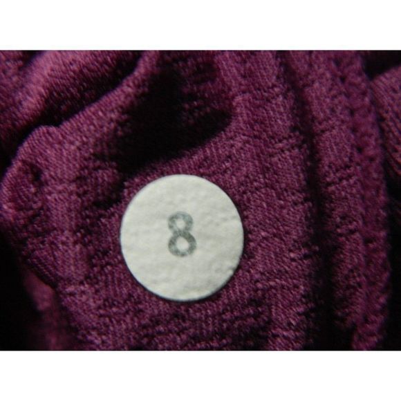 Lululemon Athletica Tank Top Women's Purple Size 8 Cross Back Built-In Bra - Picture 6 of 7
